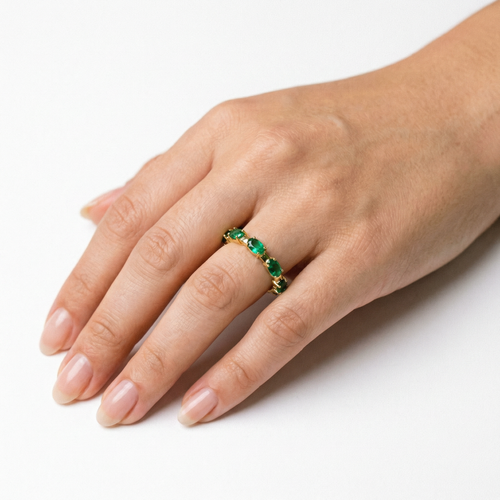 Anel em ouro 18k com esmeraldas